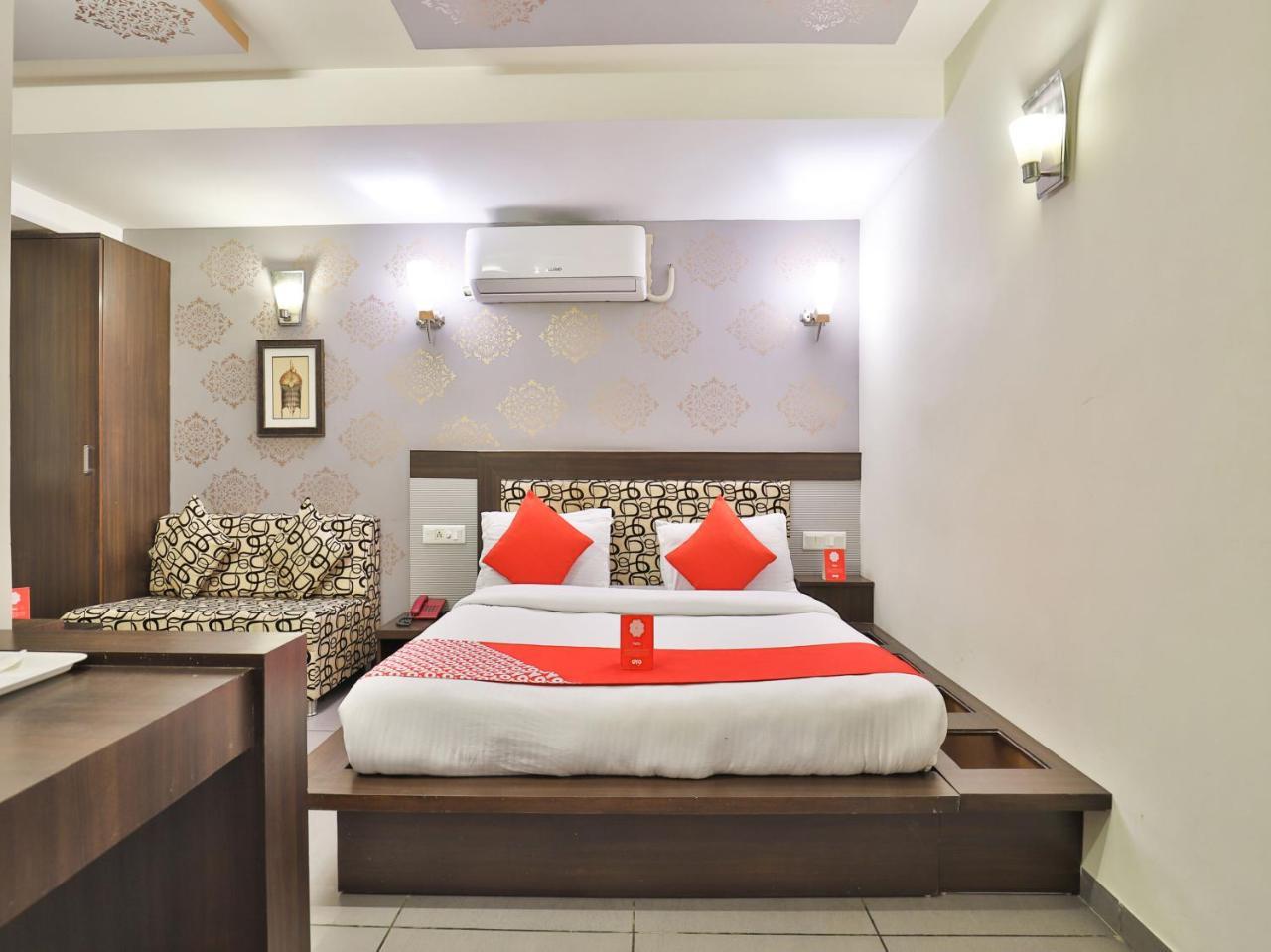 Oyo 4161 Hotel Shailly Inn Ahmedabad Exterior photo